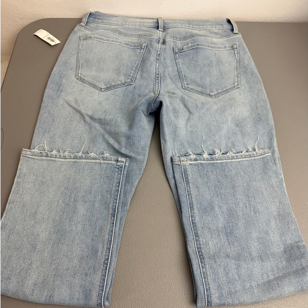 Old Navy Crop Flare Jeans Sz 4 Light Wash Distressed Raw Hem NWT - Picture 3 of 11